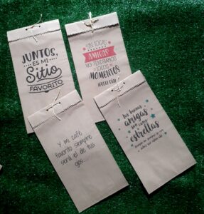 Venta de bolsas de papel Kraft impresas con el motivo que desees...