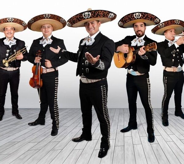 Mariachi en Caracas  Internacional !! Tierras Calientes  ( 0412 ) 7154340   cumpleaños bodas Baustizos, Mariachis en Caracas 15 años ,funerales matrimonios  (copia)