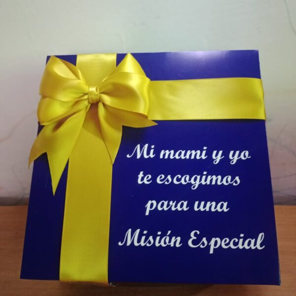 CAJAS CUADRADAS PERSONALIZADAS PARA TODO TIPO DE OCASION