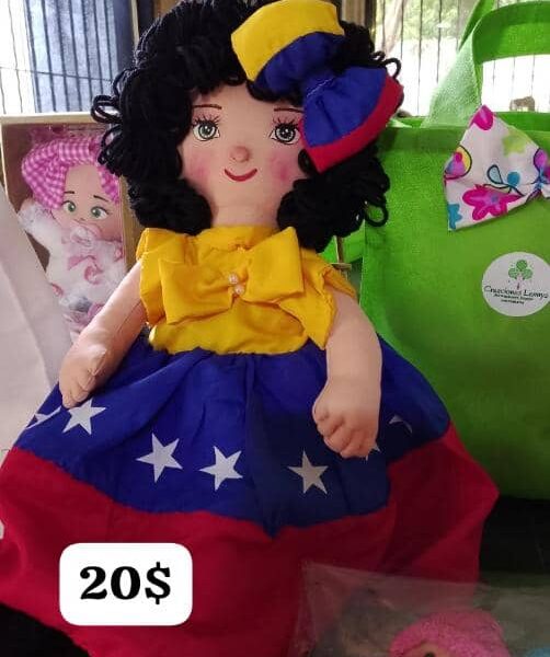 MUÑECA VESTIDO VENEZUELA