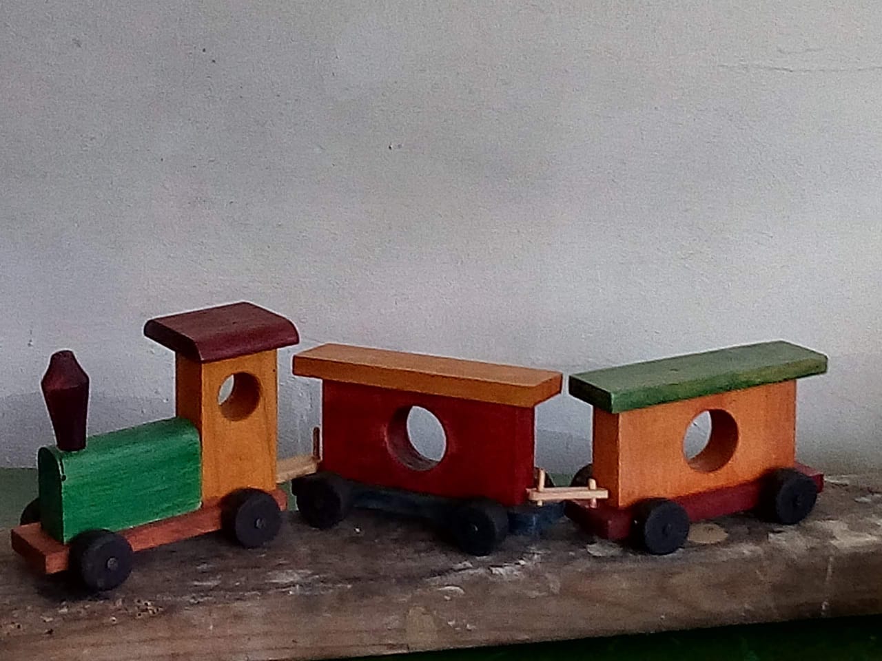 4 Tren madera policromada - Imagen 1