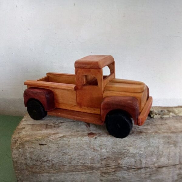 Cofres en madera con tapa técnica de mosaico